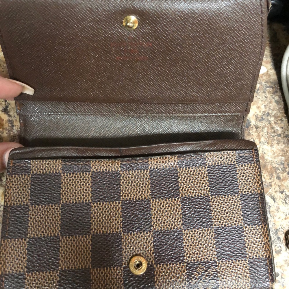 LV tressor wallet
